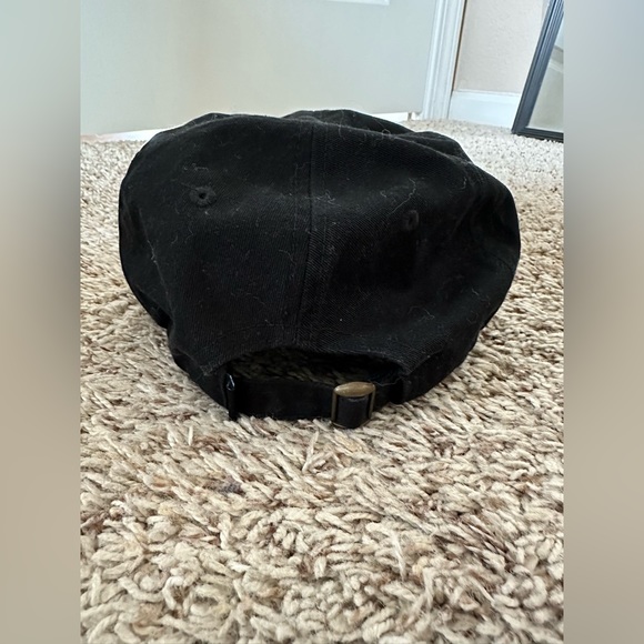 hat - Picture 2 of 3